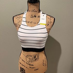 DKNY women’s NWT seamless rib crop sz M